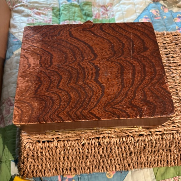 Vintage Enid Collin’s Glitterbugs Box Bag - Picture 6 of 8